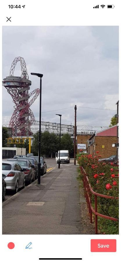 Lovely One Bedroom Apartment In Stratford Londra Esterno foto